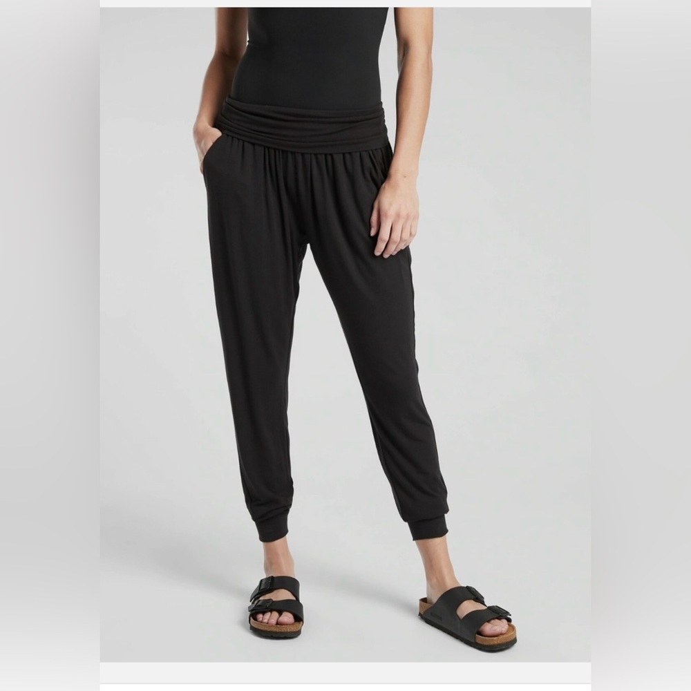 Athleta Studio Jogger